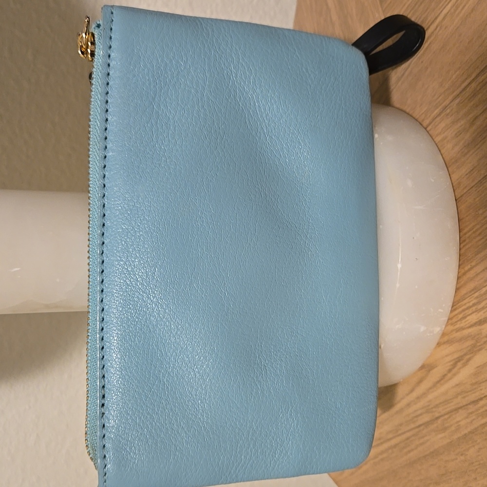 Kate Spade Wristlet With Bow - Picture 4 of 9